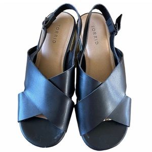 Torrid platform wedges sandals black 10WW